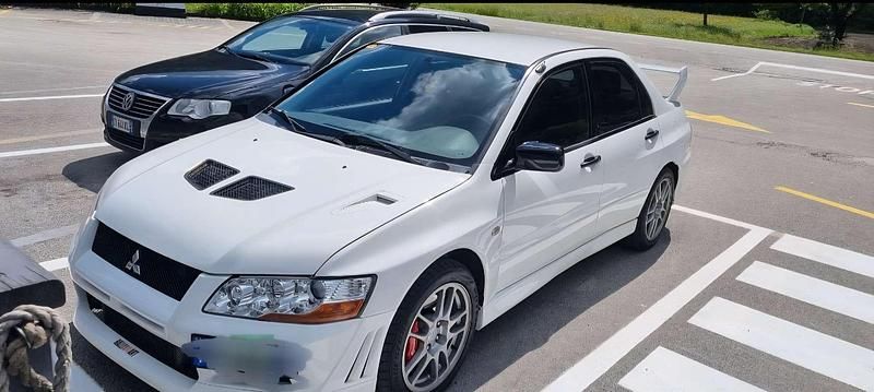 Usata Mitsubishi Lancer 280 CV (205 kW) 2003 Bianco Berlina