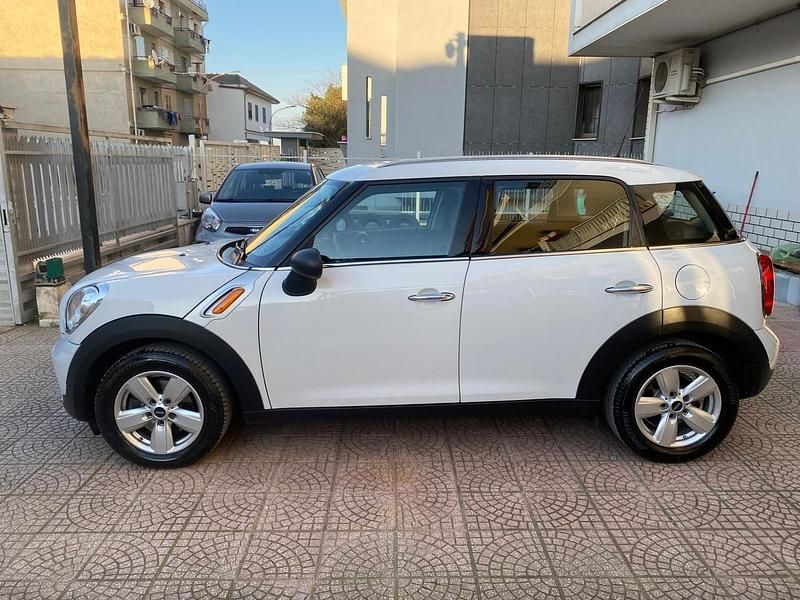 Usata Mini Cooper Countryman 89 CV (65 kW) 2015 Bianco SUV