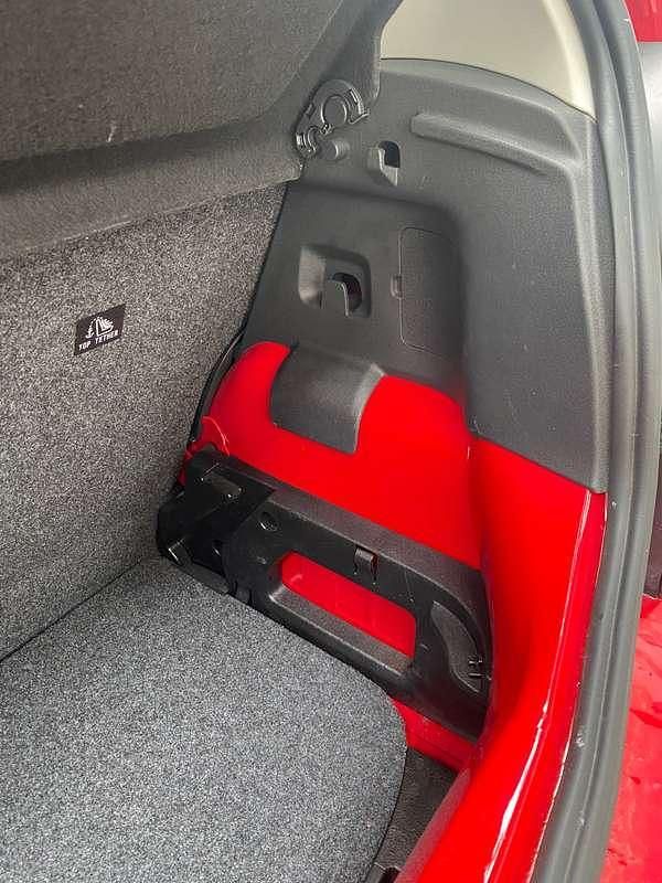 Usata VW e-up! 61 kW (83 CV) 2021 Rosso Utilitaria