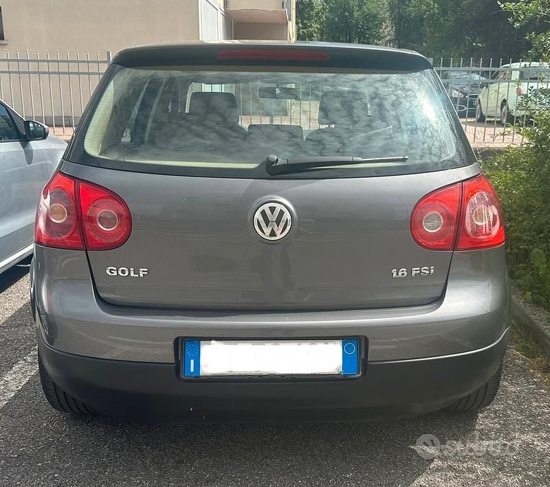 Usata VW Golf IV 115 CV (84 kW) 2005 Grigio Berlina
