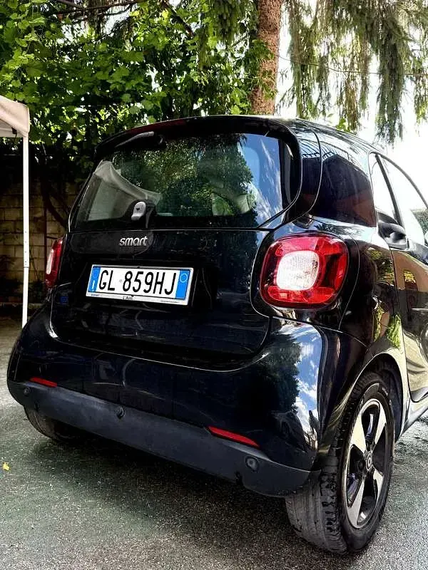 Usata Smart ForTwo Coupé Passion 41 kW (56 CV) 2023 Utilitaria