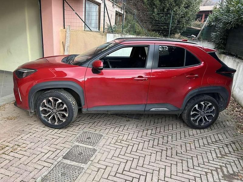 Usata Toyota Yaris Cross Trend 92 CV (67 kW) 2024 SUV