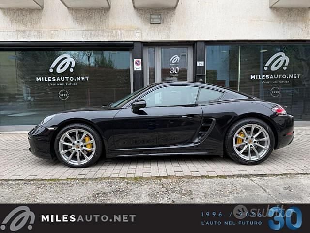 Usata Porsche 718 Cayman 299 CV (219 kW) 2018 Nero Coupé