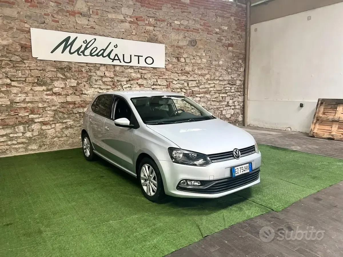 Usata VW Polo Comfortline 75 CV (55 kW) 2015 Grigio Berlina
