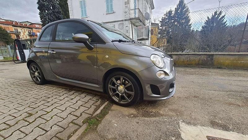 Usata Abarth 595 Custom 135 CV (99 kW) 2015 Grigio Utilitaria