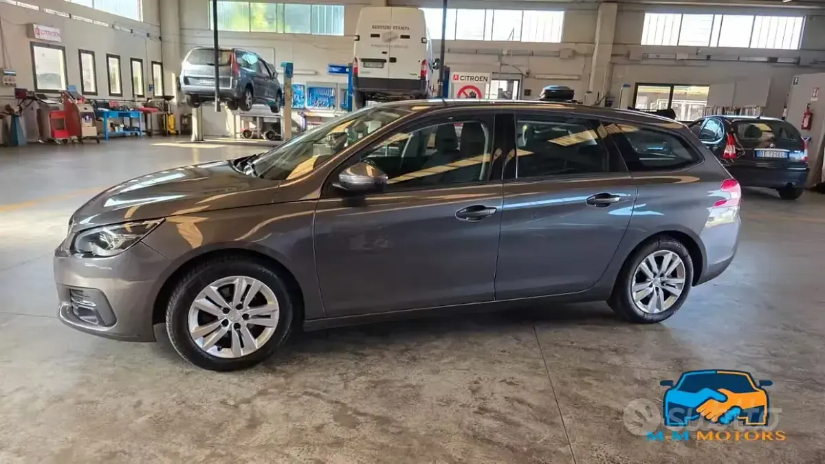 Usata Peugeot 308 SW Business-Line 131 CV (96 kW) 2018 Grigio Station wagon
