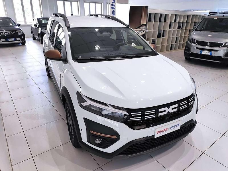 Nuova Dacia Jogger Extreme 110 CV (80 kW) 2025 Bianco Monovolume