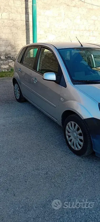 Usata Ford Fiesta 68 CV (50 kW) 2007 Utilitaria