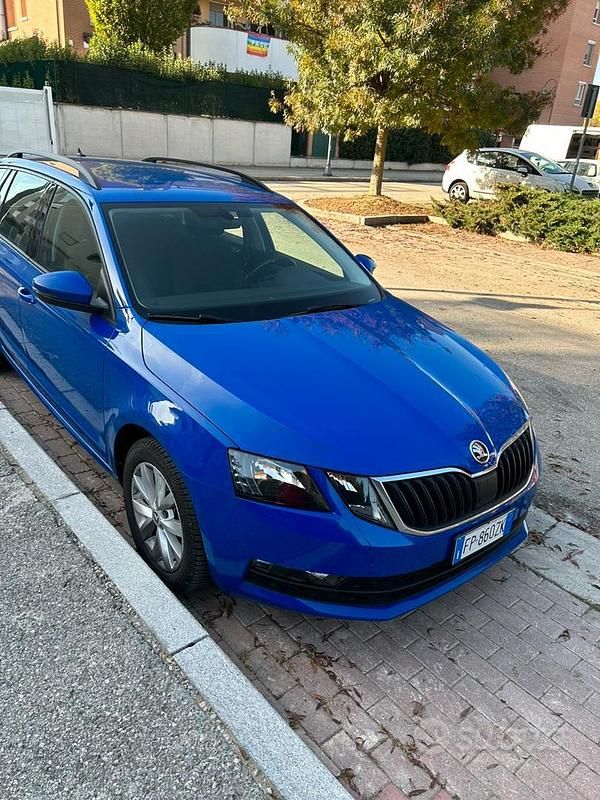 Usata Skoda Octavia G-TEC 110 CV (80 kW) 2018 Blu Station wagon