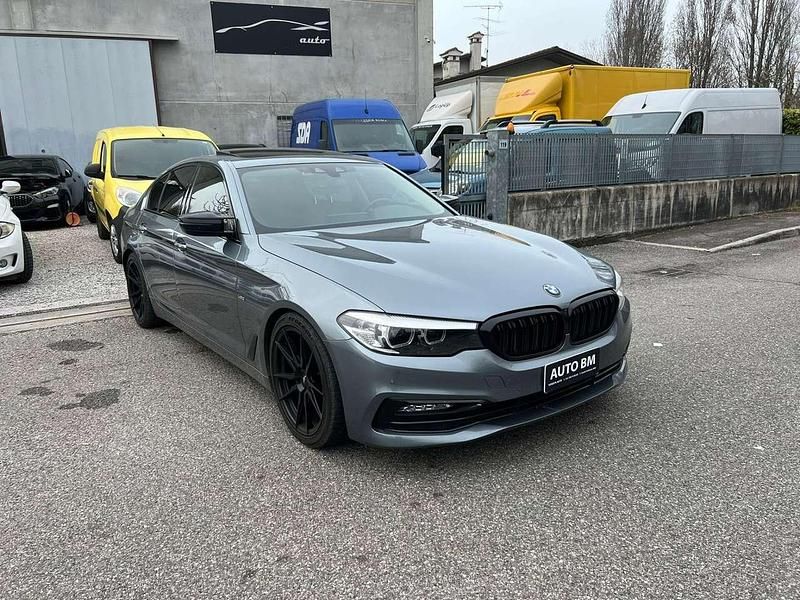 Usata BMW 520 Luxury Line 249 CV (183 kW) 2018 Grigio Berlina