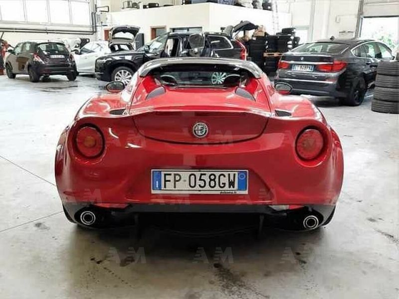 Usata Alfa Romeo 4c Spider 1 7 Benzina 241 Cv 2018 In