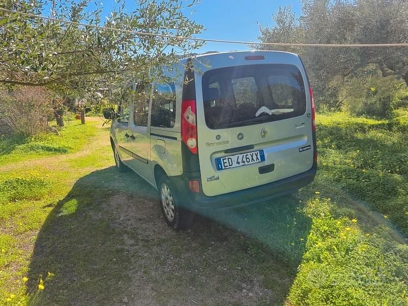 Usata Renault Kangoo 2010 Grigio Monovolume