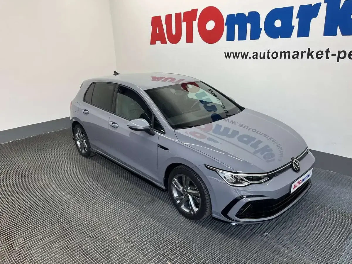 Usata VW Golf VIII R-line 150 CV (110 kW) 2023 Grigio Berlina