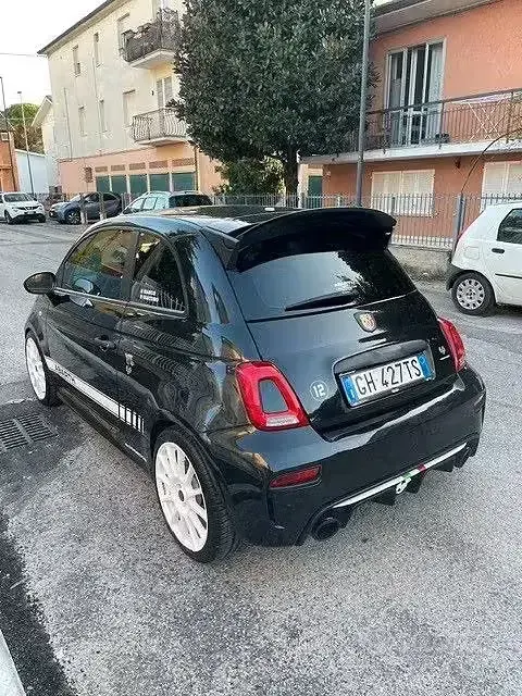 Usata Abarth 695 Esseesse 180 CV (132 kW) 2022 Nero Utilitaria