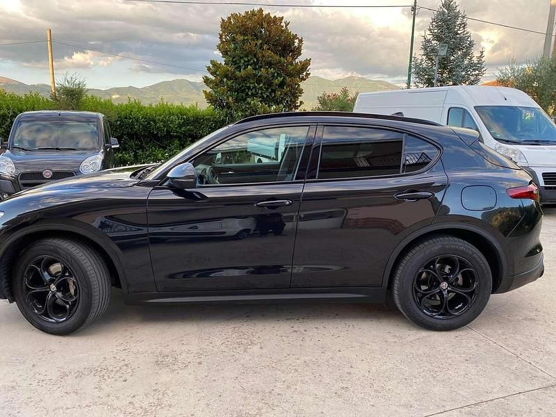 Usata Alfa Romeo Stelvio Tech Edition 190 CV (139 kW) 2020 Nero SUV