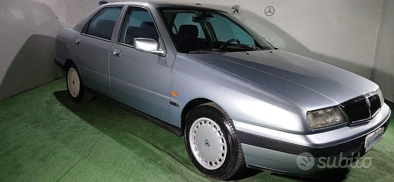 Begagnad Lancia Kappa 155 HK (114 kW) 1998 Blå Sedan