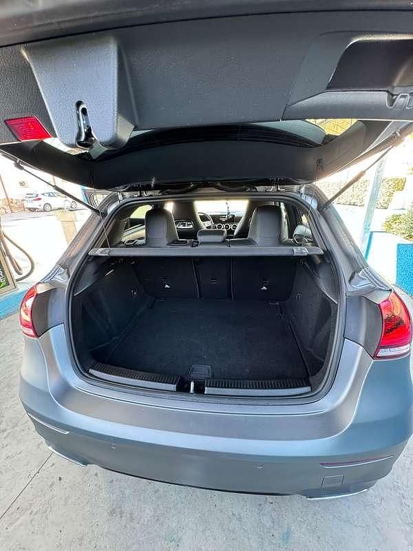 Usata Mercedes A180 Premium 116 CV (85 kW) 2018 Grigio Berlina