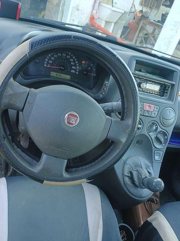 Usata Fiat Panda Active 54 CV (39 kW) 2007 Beige Utilitaria