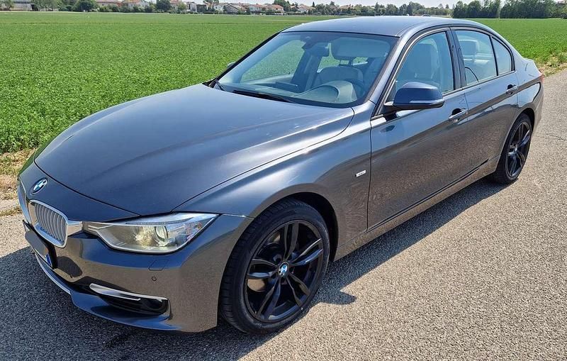 Usata BMW 320 Comfort Edition 184 CV (135 kW) 2013 Grigio Berlina