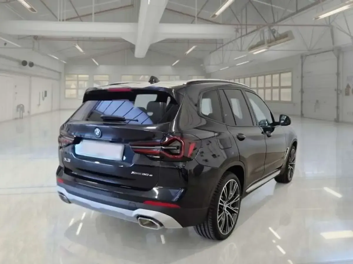 Usata BMW X3 Efficient Dynamics 292 CV (214 kW) 2023 Nero SUV