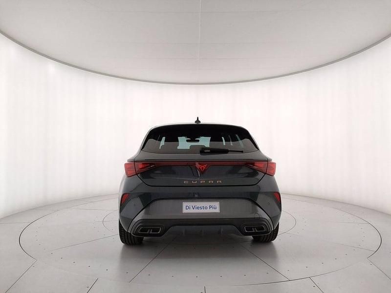 Usata Cupra Leon 150 CV (110 kW) 2024 Bleu Berlina