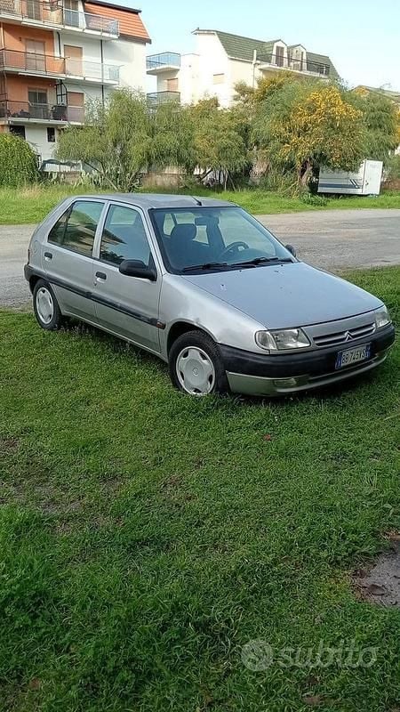 Usata Citroën Saxo 60 CV (44 kW) 1999 Grigio Utilitaria