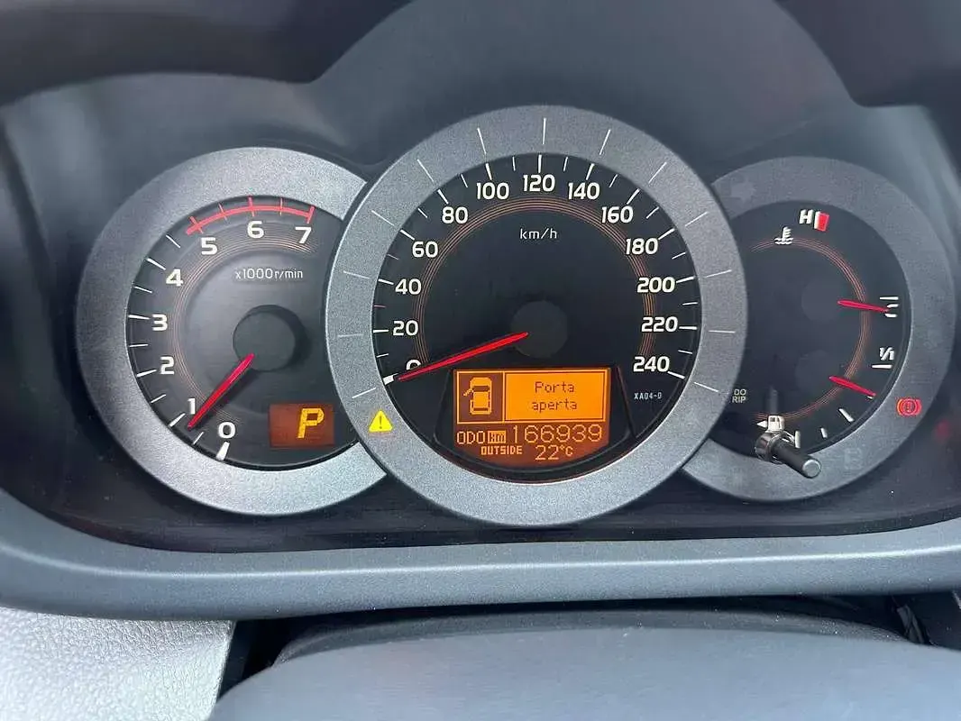 Usata Toyota RAV4 Executive 150 CV (110 kW) 2011 Bianco SUV