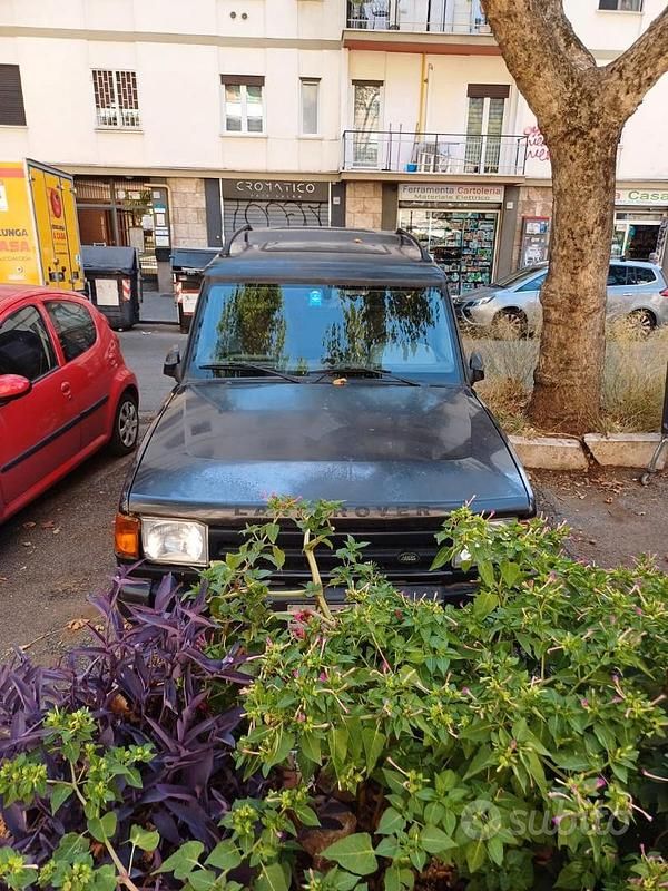 Usata Land Rover Discovery 113 CV (83 kW) 1997 Nero SUV