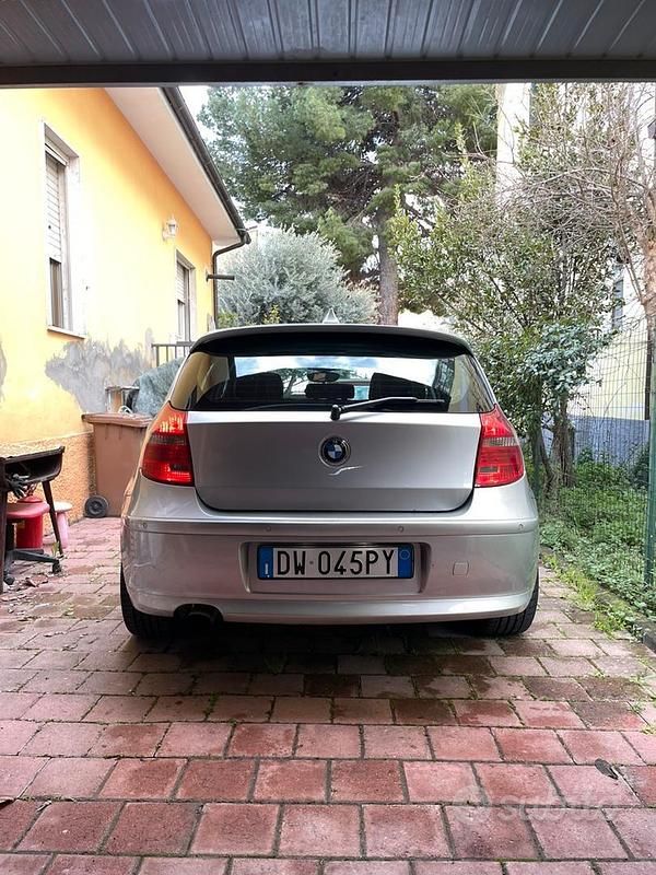 Usata BMW 118 Efficient Dynamics 143 CV (105 kW) 2009 Grigio Utilitaria