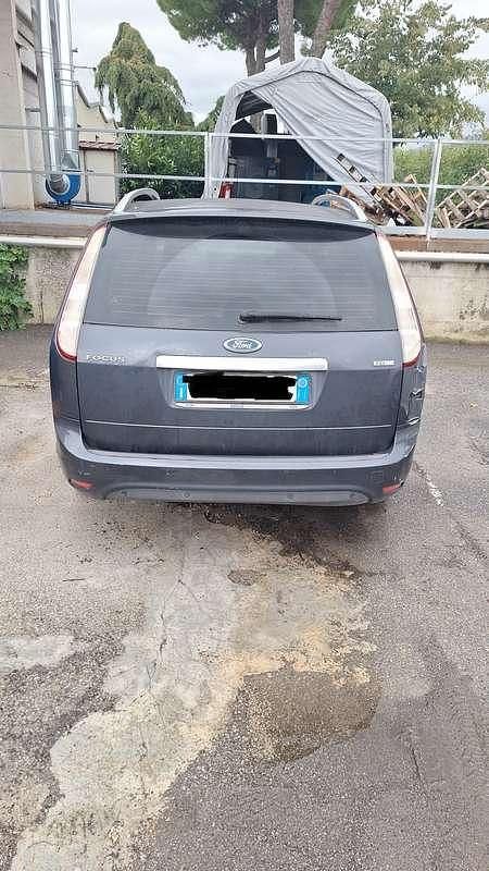Usata Ford Focus Style 109 CV (80 kW) 2009 Grigio Station wagon