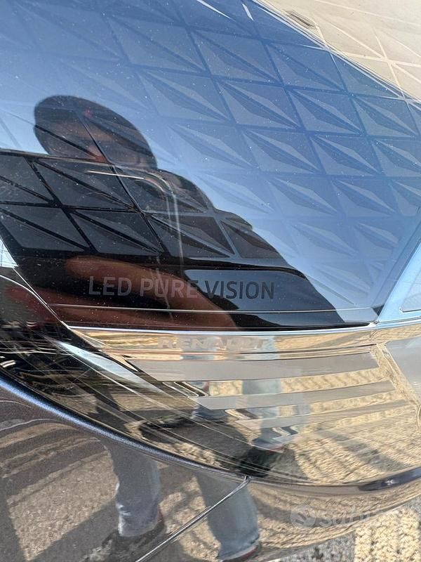 Usata Renault Captur Zen 95 CV (69 kW) 2021 Grigio SUV