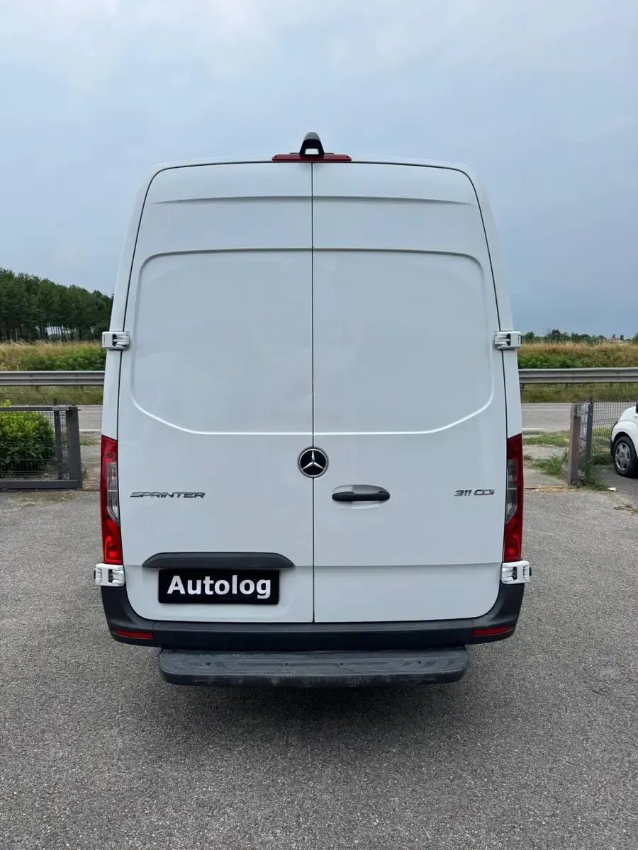 Usata Mercedes Sprinter 114 CV (83 kW) 2022 Bianco Furgone