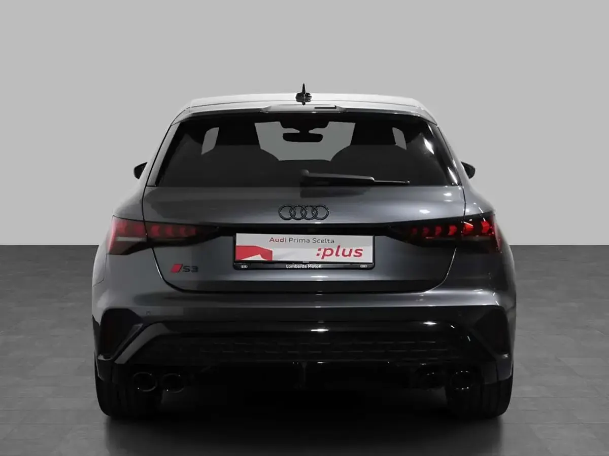 Nuova Audi S3 Ambiente 333 CV (244 kW) 2026 Grigio Berlina