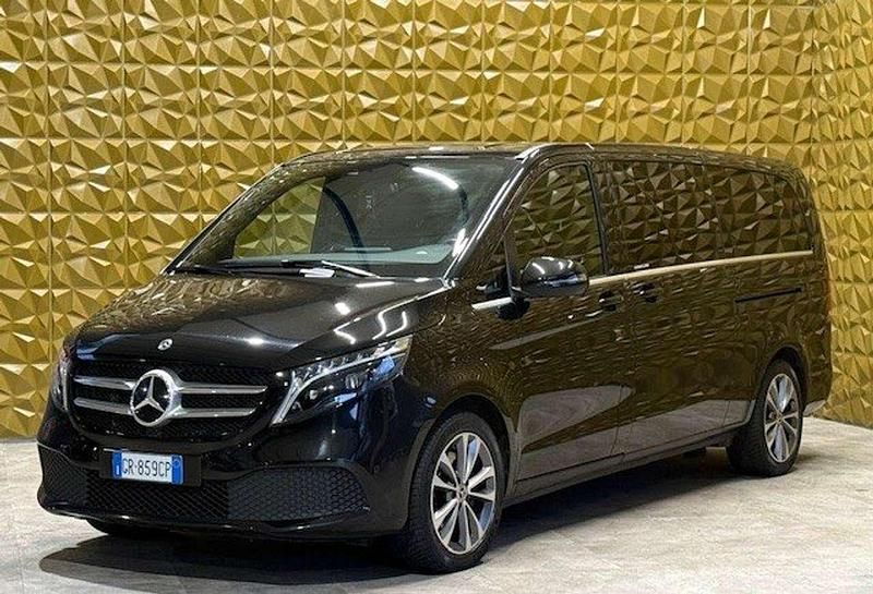 Usata Mercedes V250 Premium 190 CV (139 kW) 2024 Nero Monovolume