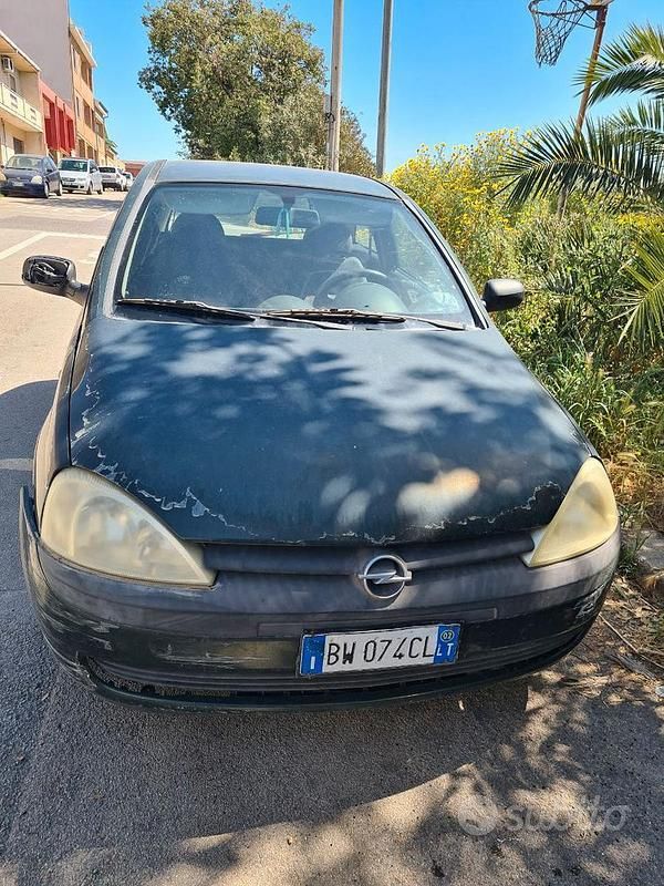 Usata Opel Corsa 58 CV (42 kW) 2002 Verde Utilitaria