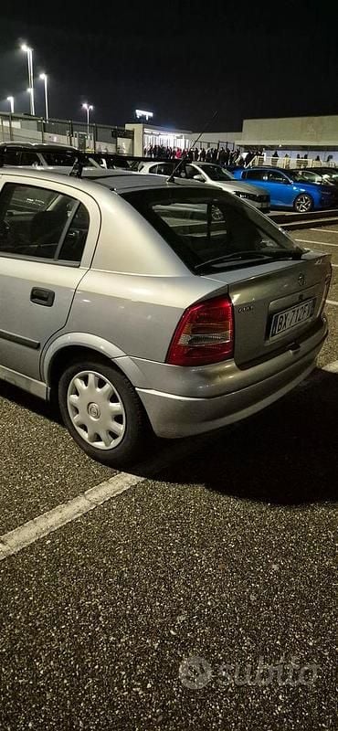 Usata Opel Astra 2001 Berlina