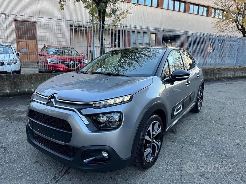 Grigio metallizzato Usata 2022 Citroën C3 PureTech Tre volumi | 10.900 € (Buon prezzo) - Immagine 1/4