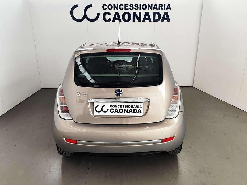 Usata Lancia Ypsilon 60 CV (44 kW) 2009 Oro Utilitaria