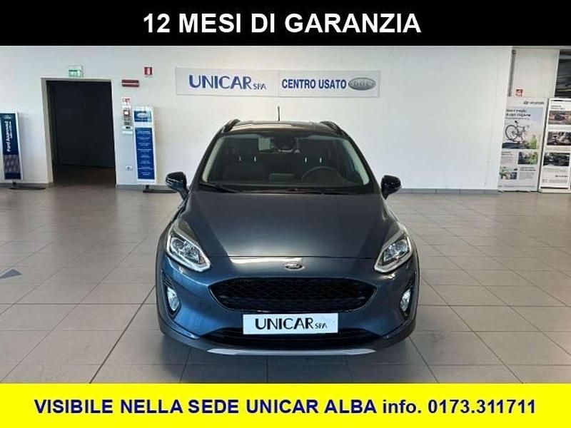 Usata Ford Fiesta Active 101 CV (74 kW) 2019 Chrome blu + tetto nero Utilitaria