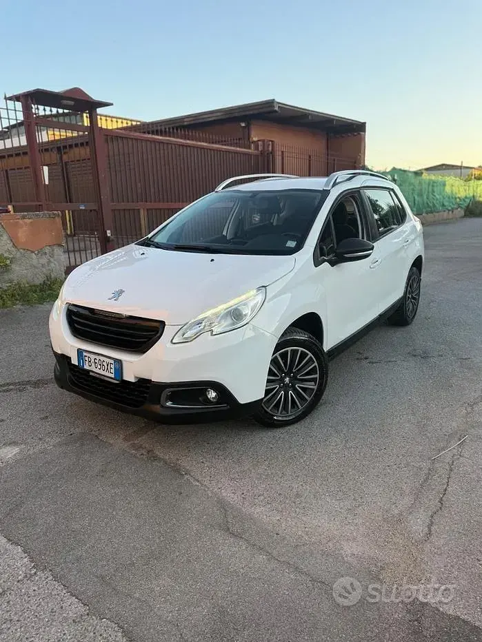 Usata Peugeot 2008 Active 75 CV (55 kW) 2016 Bianco SUV