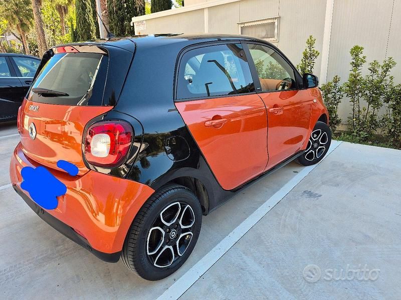 Usata Smart ForFour Passion 90 CV (66 kW) 2014 Nero Utilitaria