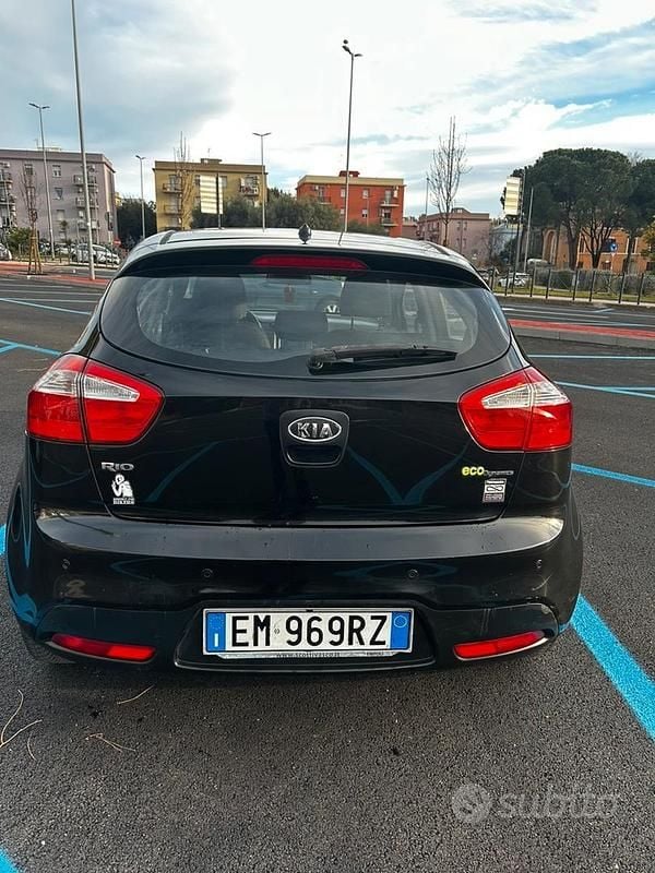 Usata Kia Rio Turbo 2012 Nero Utilitaria