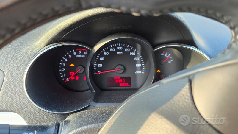 Usata Kia Picanto 66 CV (48 kW) 2016 Marrone Utilitaria