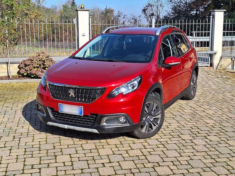 Usata Peugeot 2008 Allure 82 CV (60 kW) 2018 Rosso SUV
