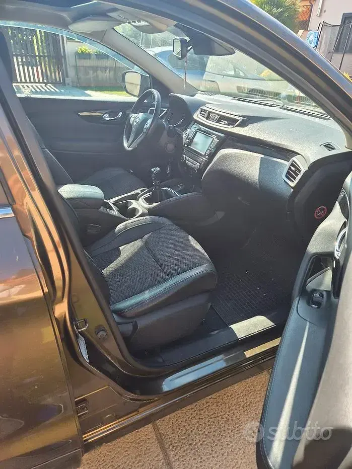 Usata Nissan Qashqai Tekna 2014 Marrone SUV