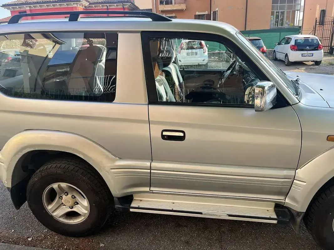 Usata Toyota Land Cruiser 125 CV (91 kW) 2000 SUV