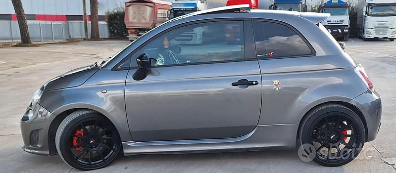Usata Abarth 500C Turismo 160 CV (117 kW) 2015 Grigio Cabrio