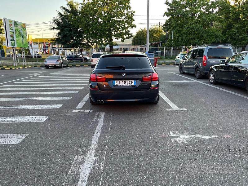 Usata BMW 520 Comfort Edition 184 CV (135 kW) 2012 Nero Berlina