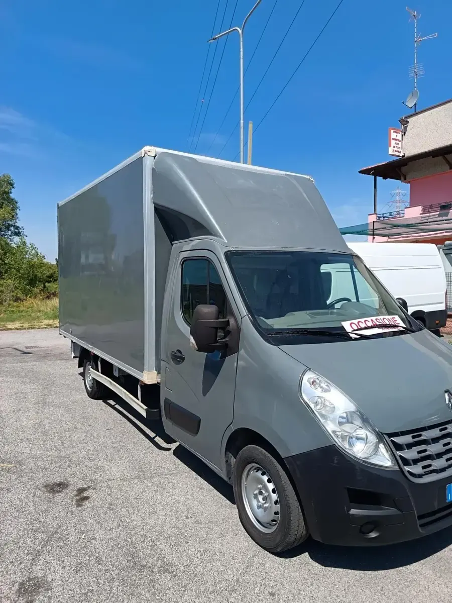 Usata Renault Master 131 CV (96 kW) 2017 Grigio Furgone
