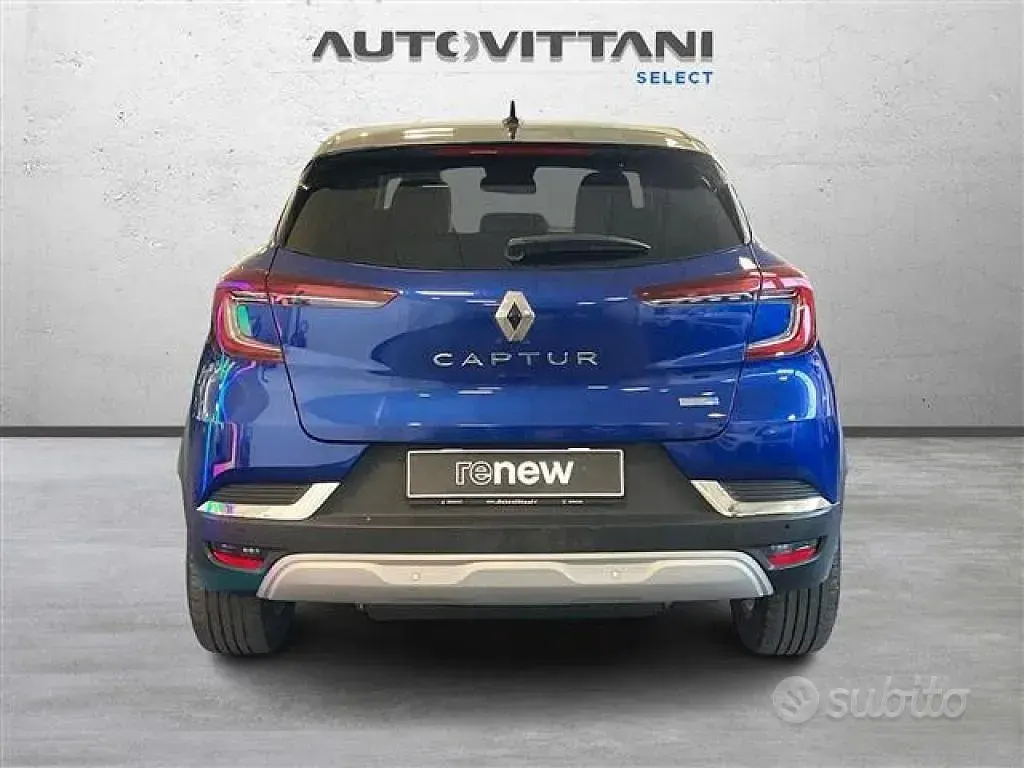 Usata Renault Captur Intens 92 CV (67 kW) 2021 Blu SUV